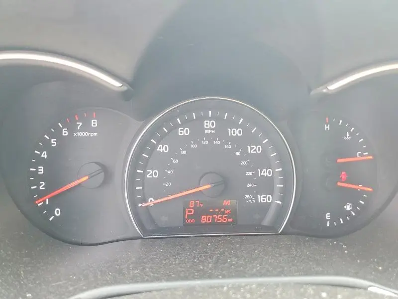 2014 KIA SORENTO LX  