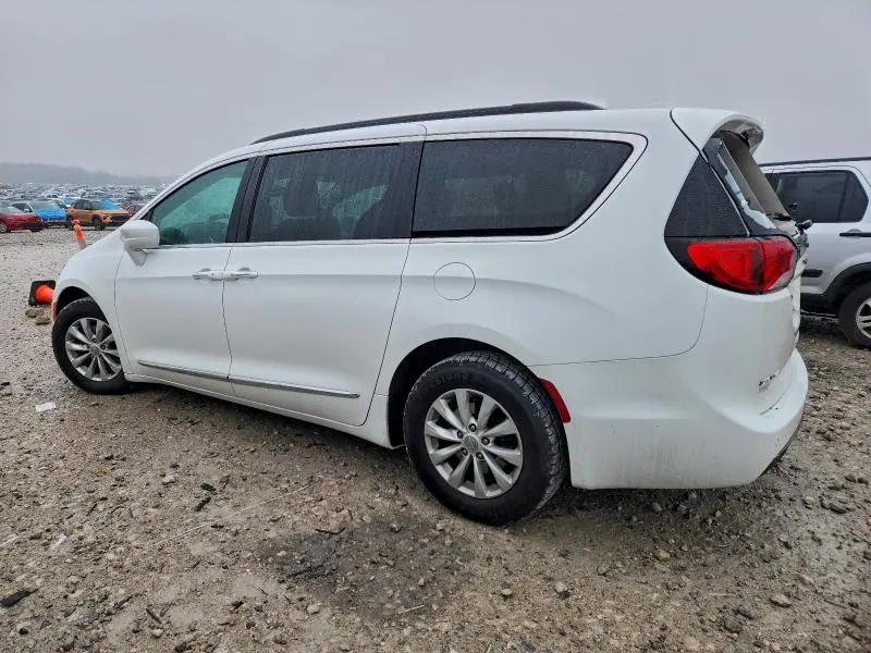 2017 CHRYSLER PACIFICA TOURING L  
