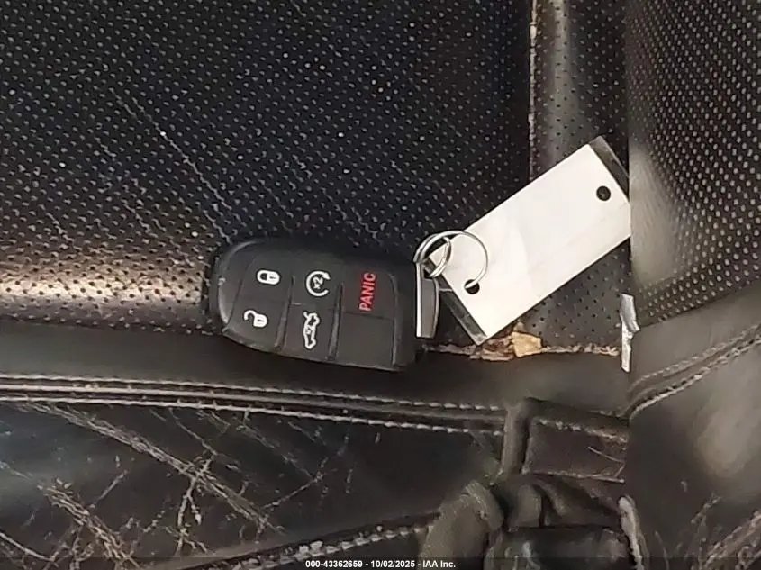 2015 DODGE CHALLENGER SXT PLUS