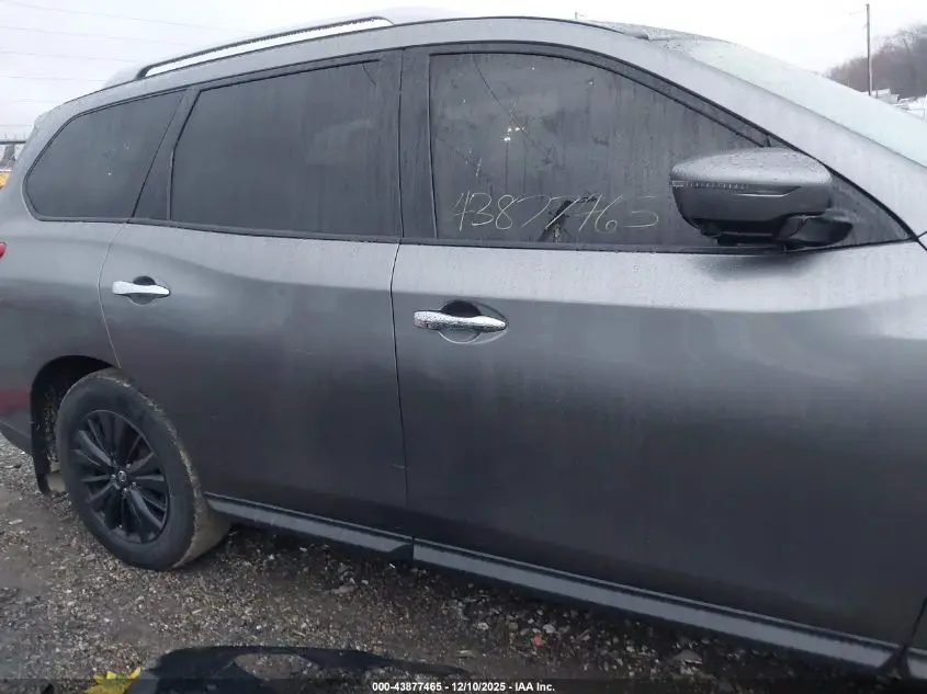 2017 NISSAN PATHFINDER SL