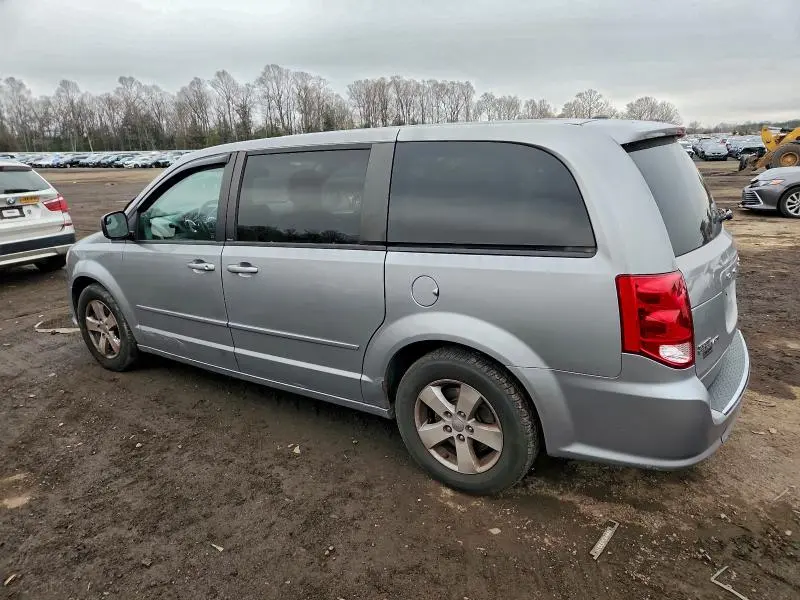 2013 DODGE GRAND CARAVAN SE  