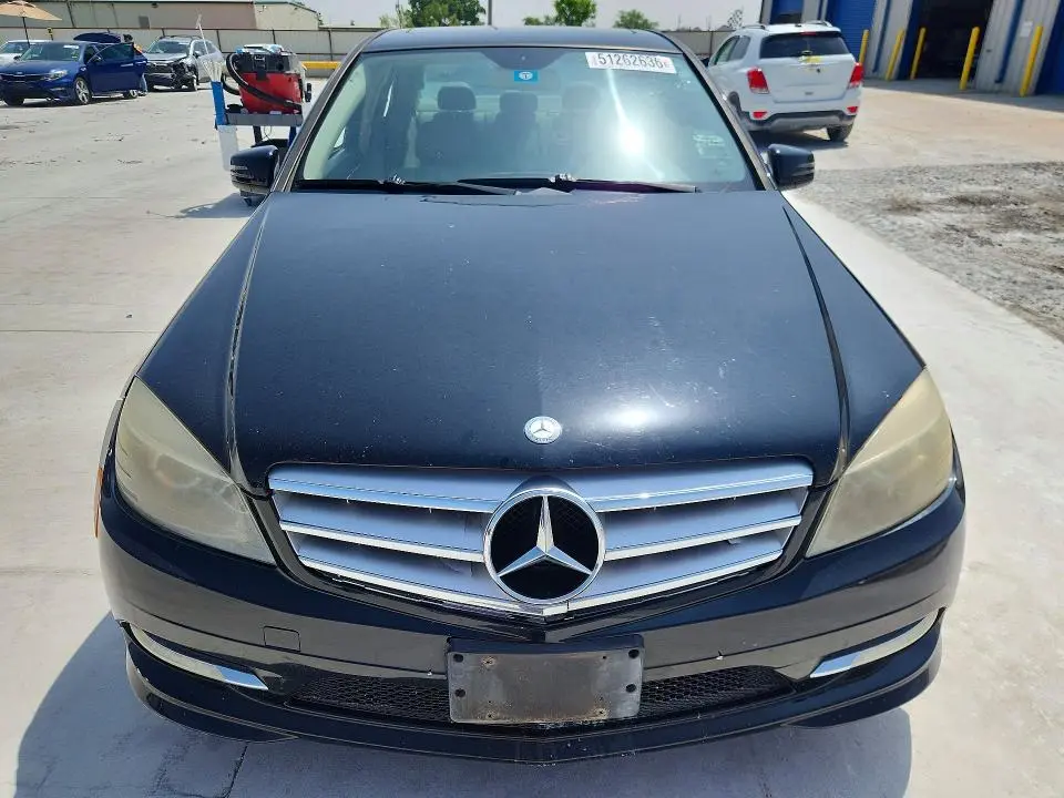 2011 MERCEDES-BENZ C 300  