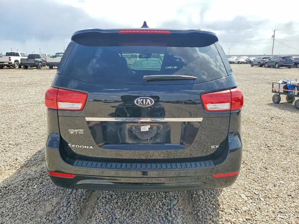 2016 KIA SEDONA SX  