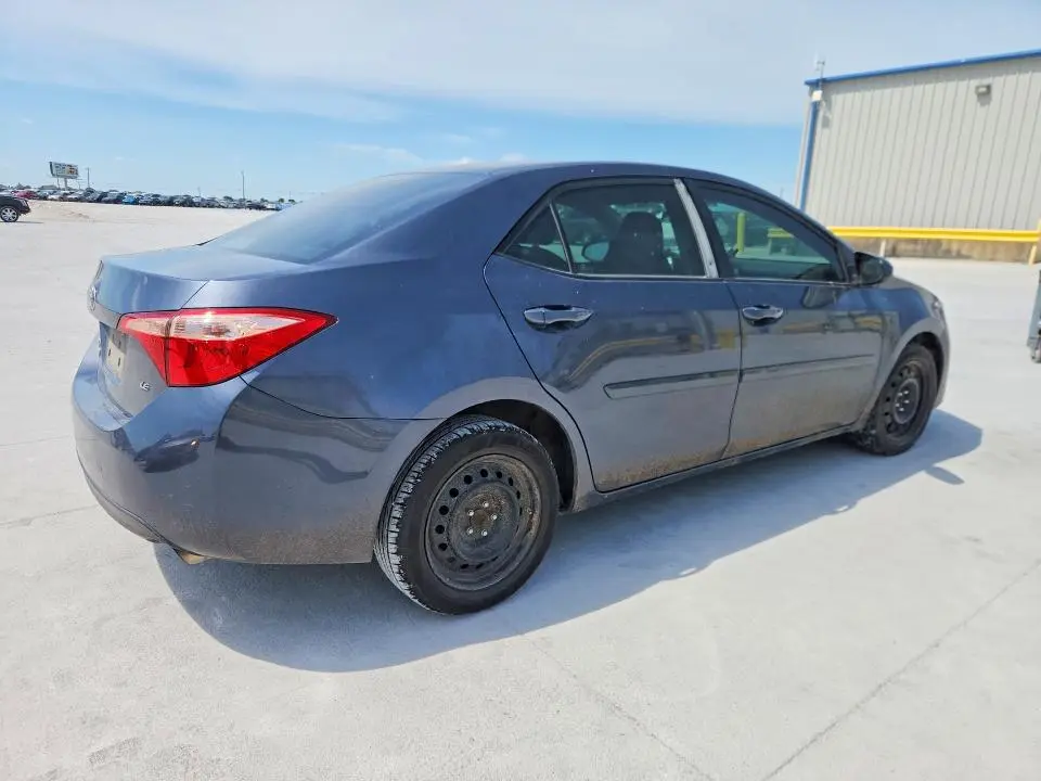 2017 TOYOTA COROLLA LE  
