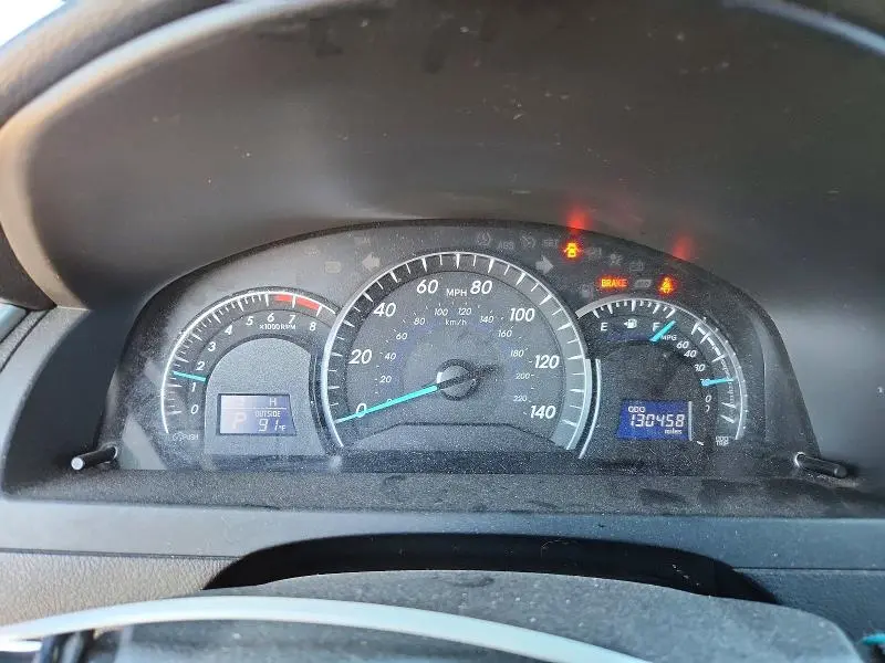 2014 TOYOTA CAMRY XLE  