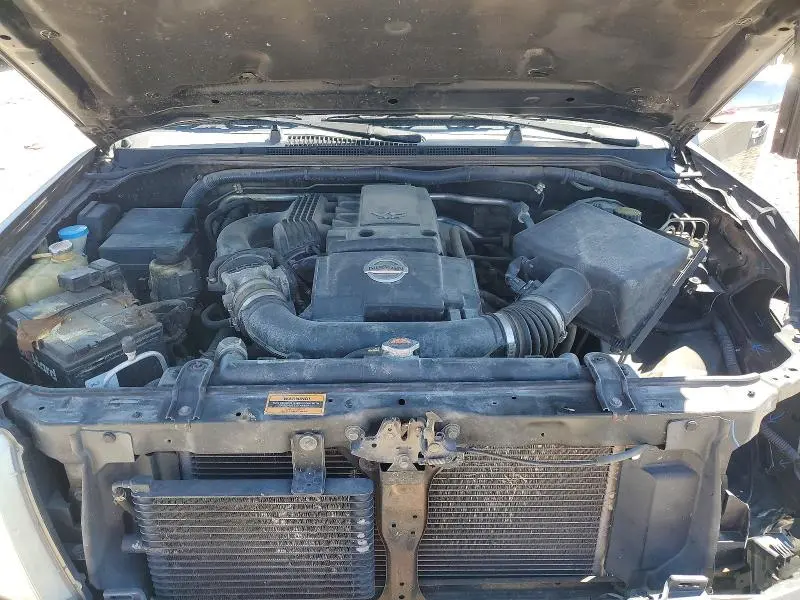 2015 NISSAN FRONTIER SL  
