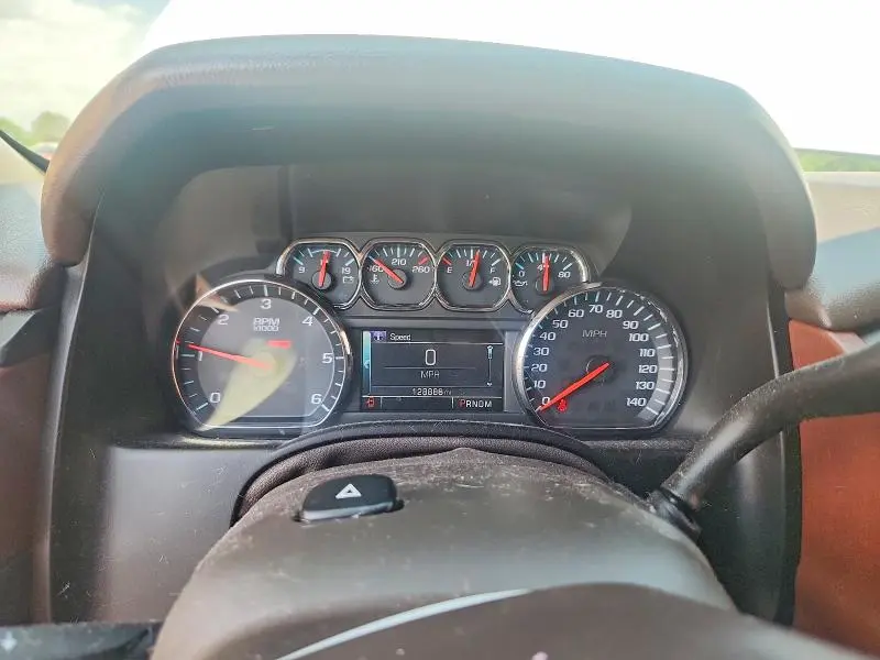 2015 CHEVROLET SUBURBAN K1500 LTZ  