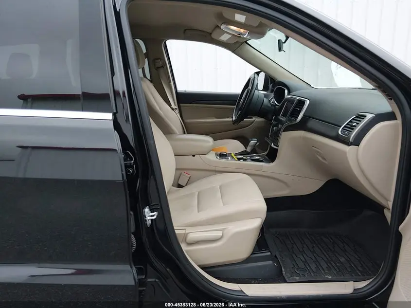 2019 JEEP GRAND CHEROKEE LAREDO E 4X4