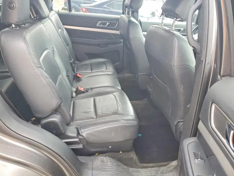 2017 FORD EXPLORER XLT  