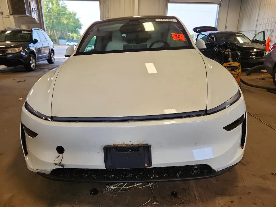 2026 TESLA MODEL Y   