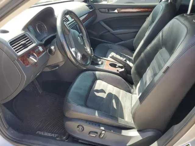 2013 VOLKSWAGEN PASSAT SEL  