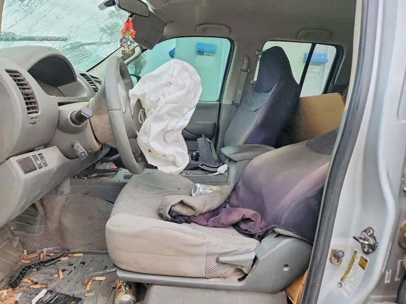 2013 NISSAN FRONTIER S  