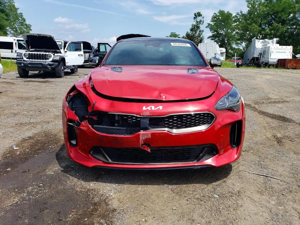 2023 KIA STINGER GT2  