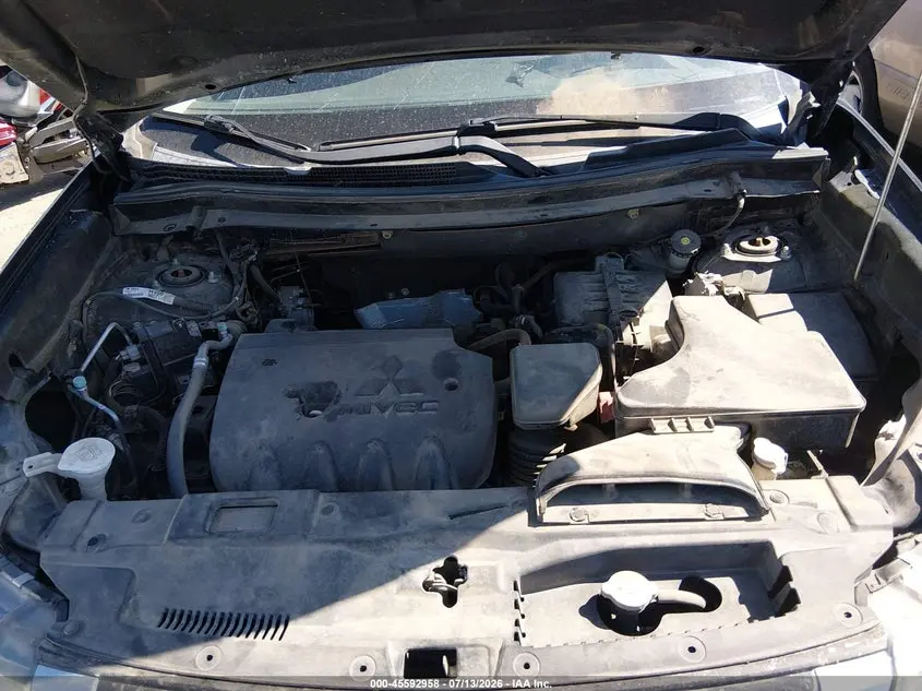 2016 MITSUBISHI OUTLANDER ES
