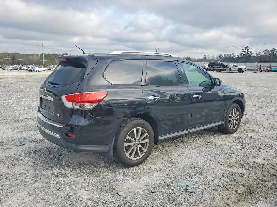 2015 NISSAN PATHFINDER SV  