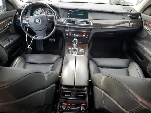 2011 BMW 750 XI  