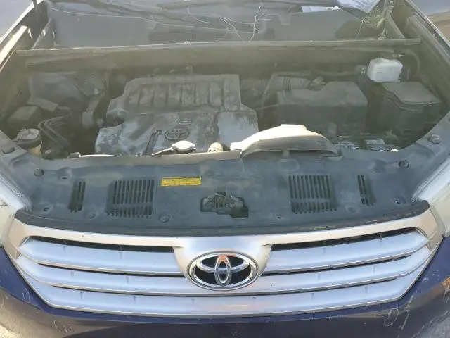 2013 TOYOTA HIGHLANDER BASE  