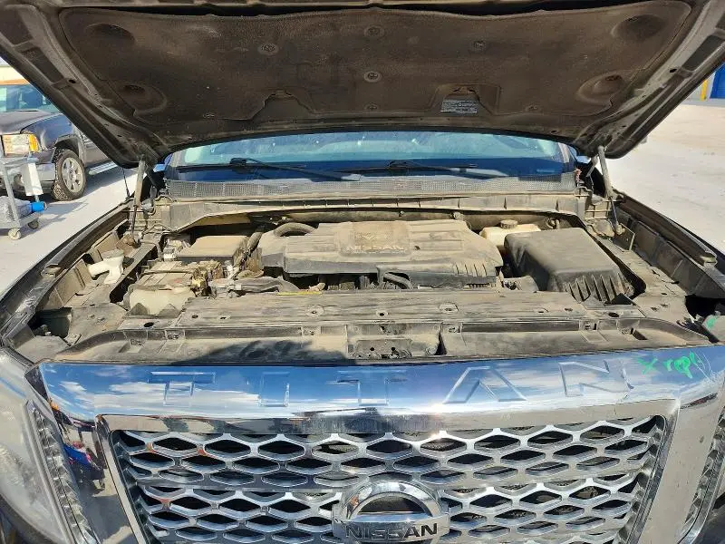 2017 NISSAN TITAN SV  
