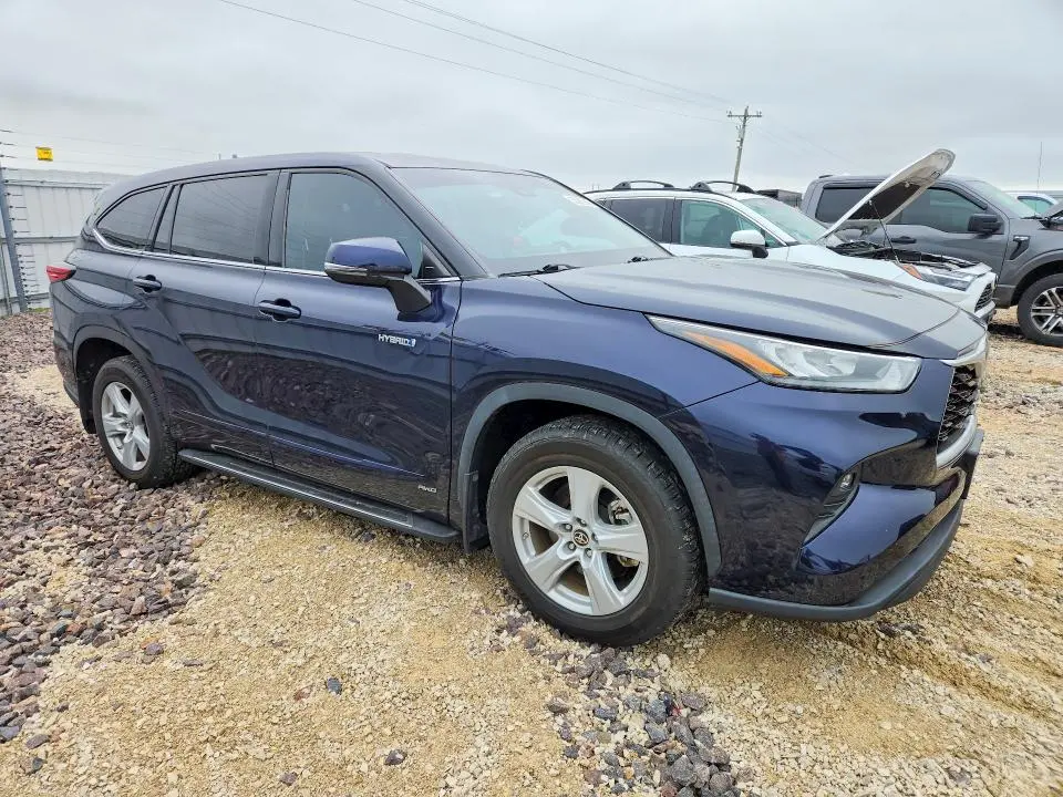2020 TOYOTA HIGHLANDER HYBRID LE  