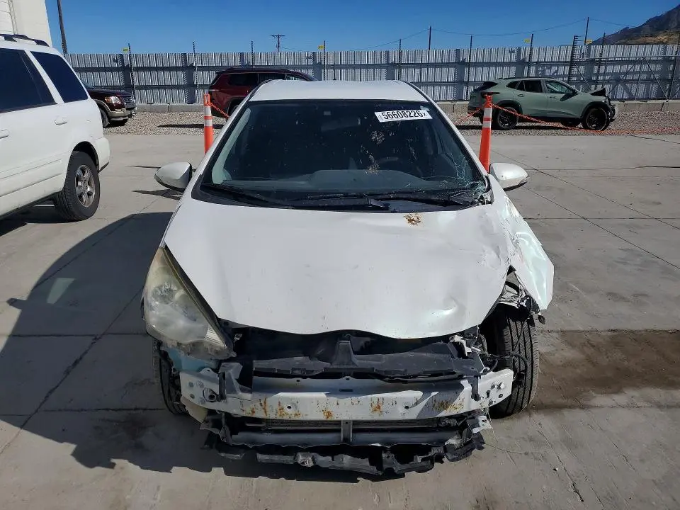 2013 TOYOTA PRIUS C TWO  
