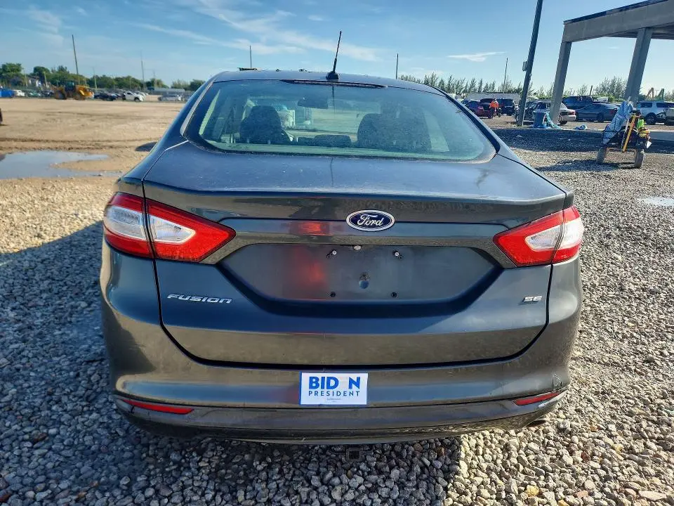 2015 FORD FUSION SE  