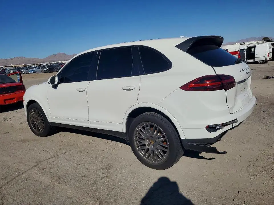2018 PORSCHE CAYENNE   