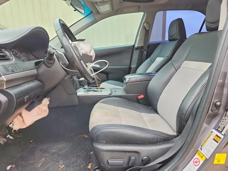 2014 TOYOTA CAMRY SE  