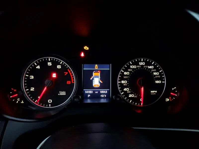 2010 AUDI Q5 PREMIUM PLUS  