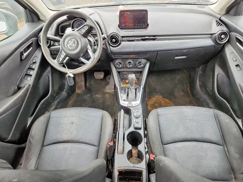 2019 TOYOTA YARIS LE  