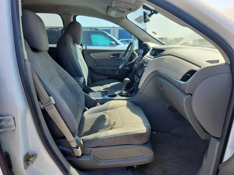 2016 CHEVROLET TRAVERSE LT  