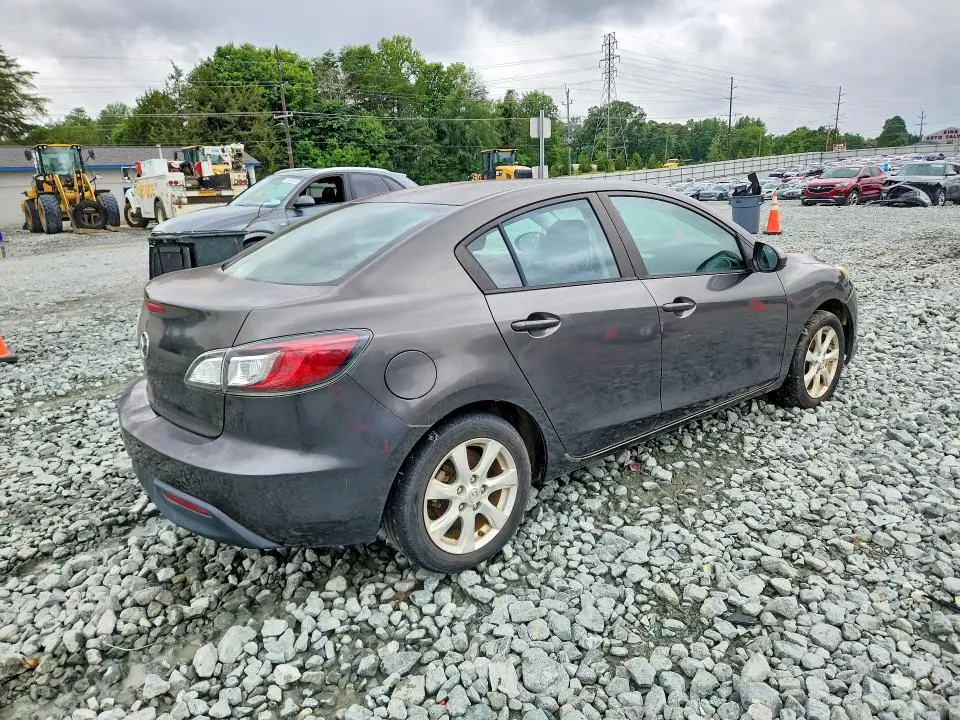 2010 MAZDA 3 I  