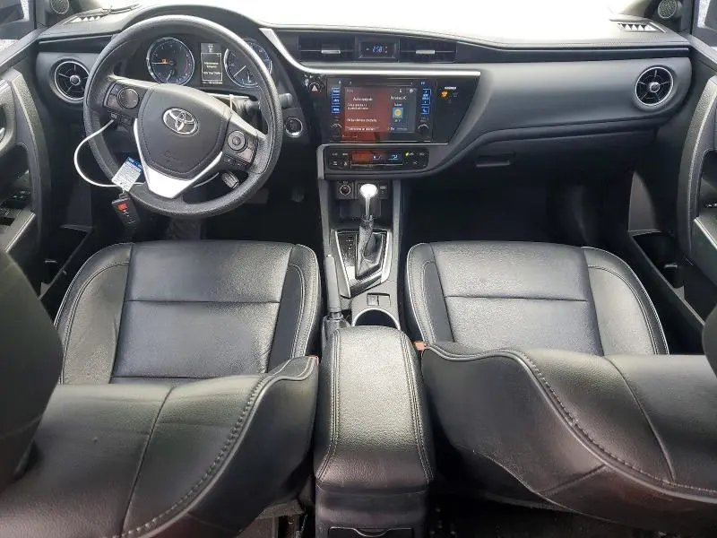 2017 TOYOTA COROLLA XLE  