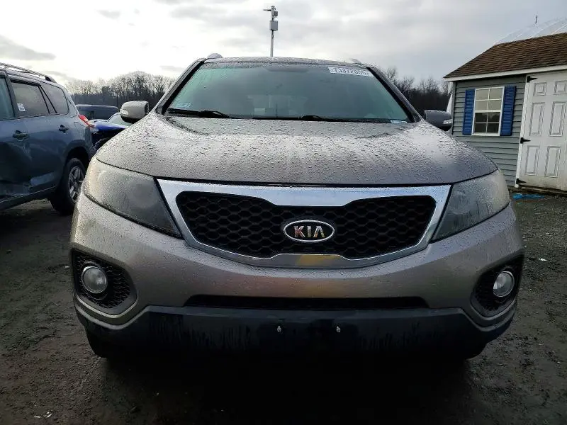 2013 KIA SORENTO LX  