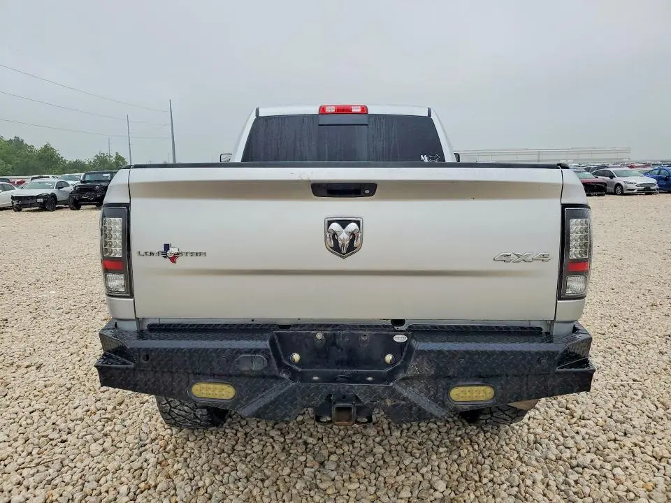 2016 RAM 2500 SLT  