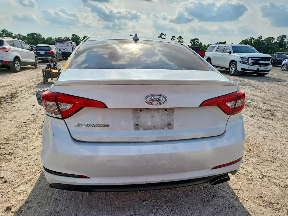2016 HYUNDAI SONATA SE  