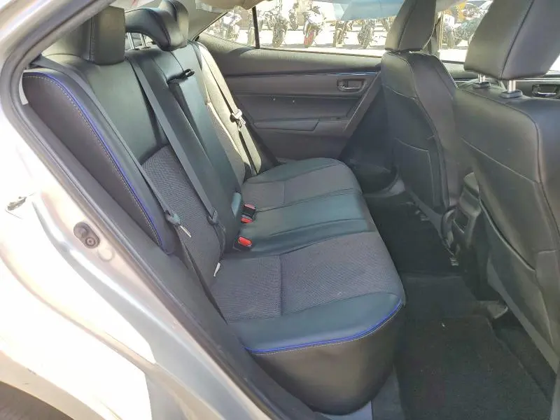 2018 TOYOTA COROLLA SE  
