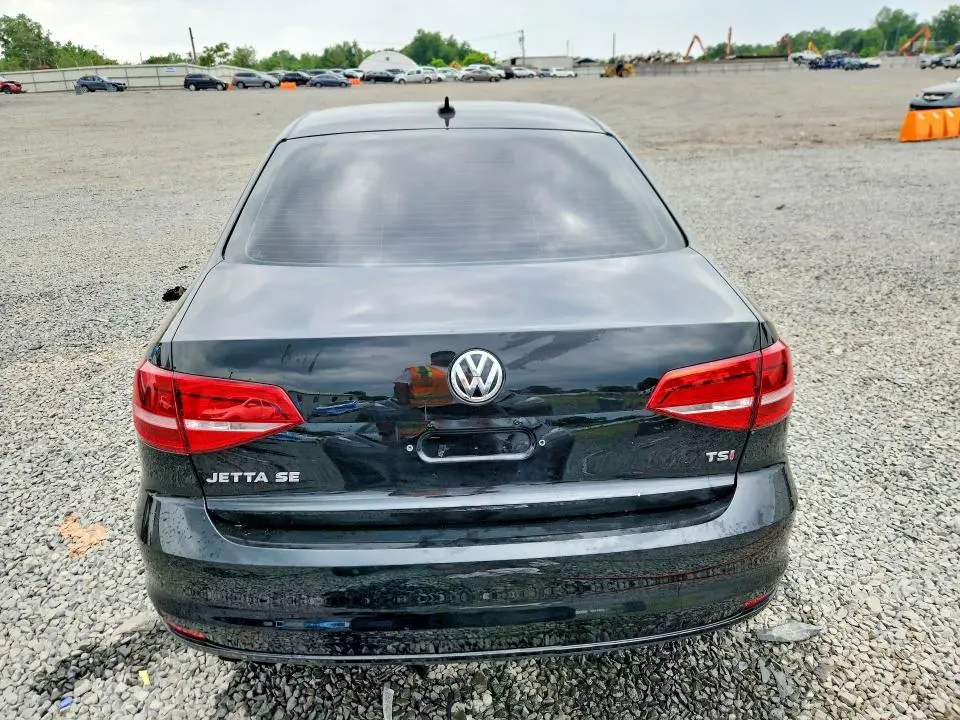 2015 VOLKSWAGEN JETTA SE  