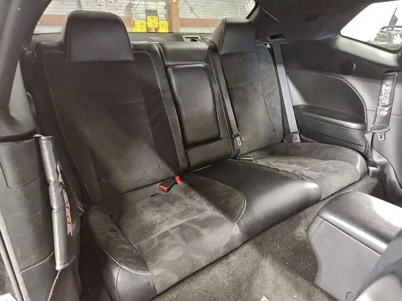 2015 DODGE CHALLENGER SRT 392  