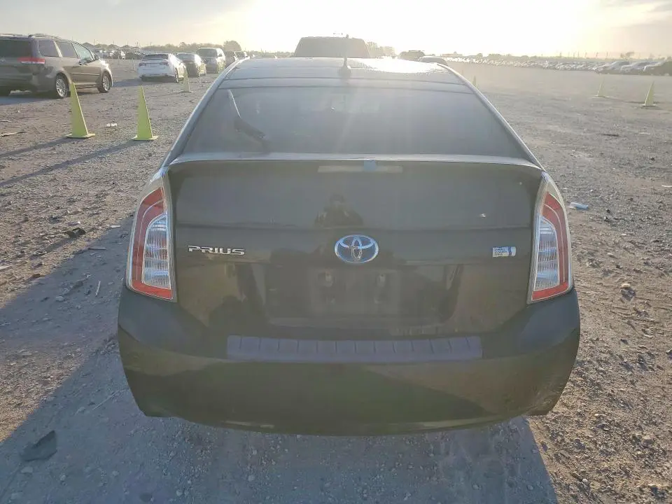 2015 TOYOTA PRIUS THREE  