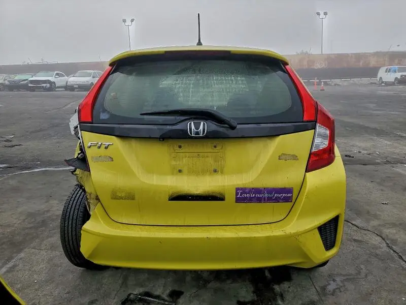 2016 HONDA FIT LX  