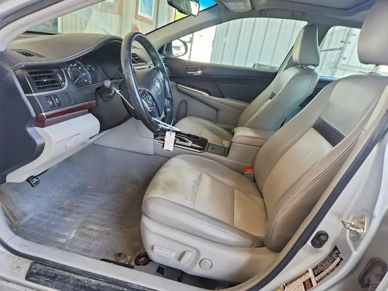 2014 TOYOTA CAMRY XLE V6  