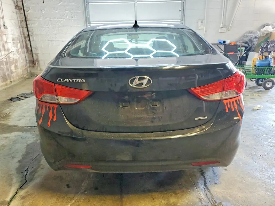 2011 HYUNDAI ELANTRA LIMITED  