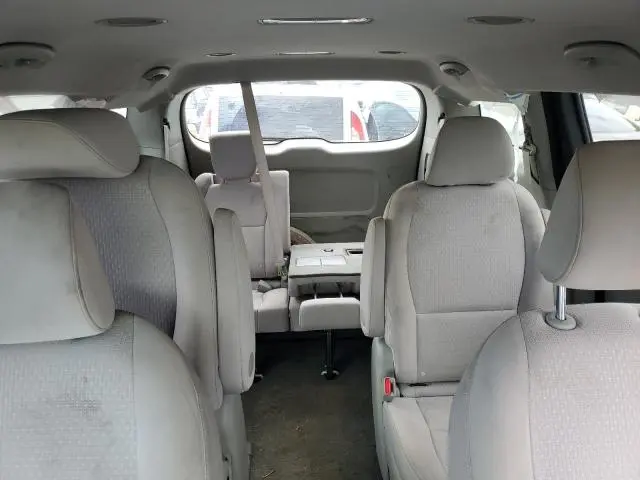 2018 KIA SEDONA L  