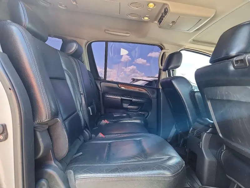2010 INFINITI QX56 BASE  