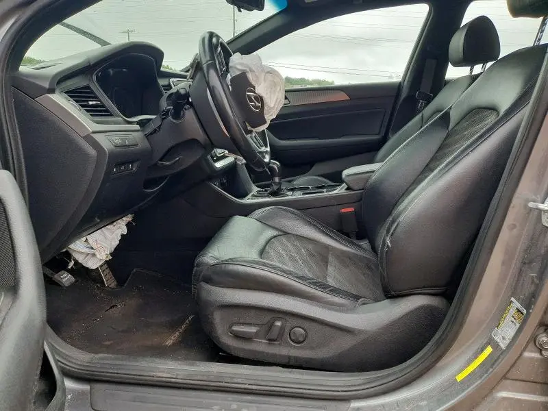 2018 HYUNDAI SONATA SPORT  