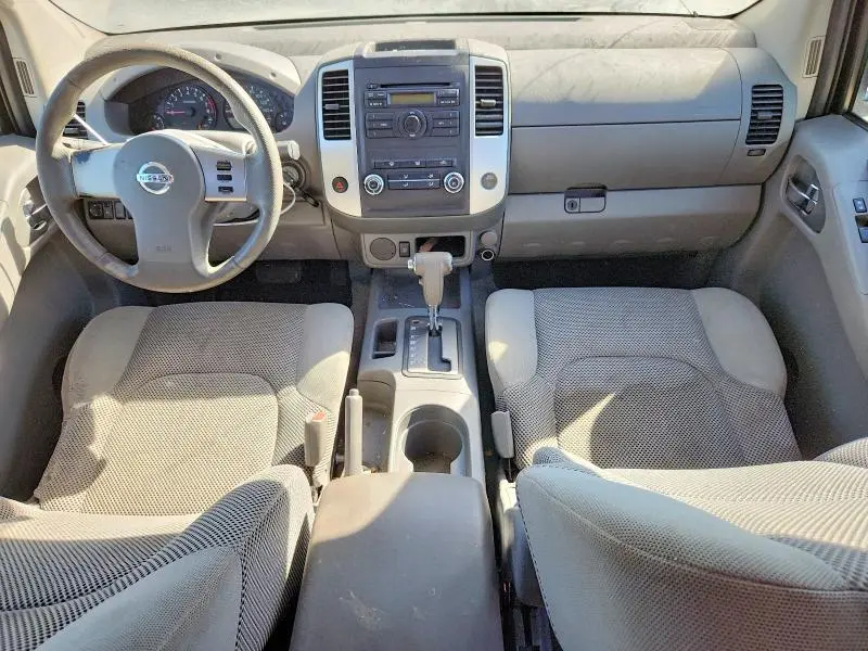 2010 NISSAN FRONTIER SE V6  