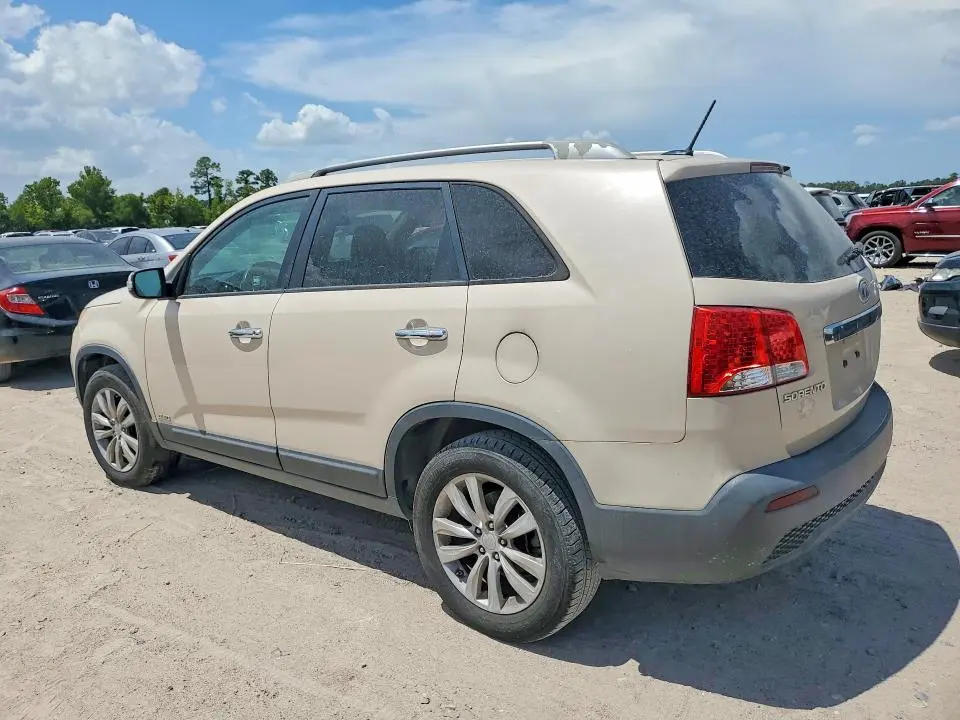 2011 KIA SORENTO   
