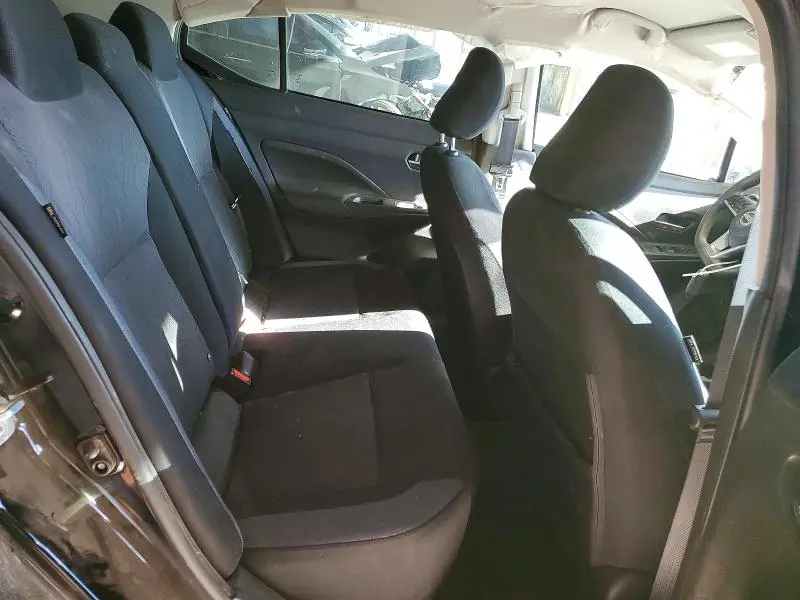 2024 NISSAN VERSA SV  