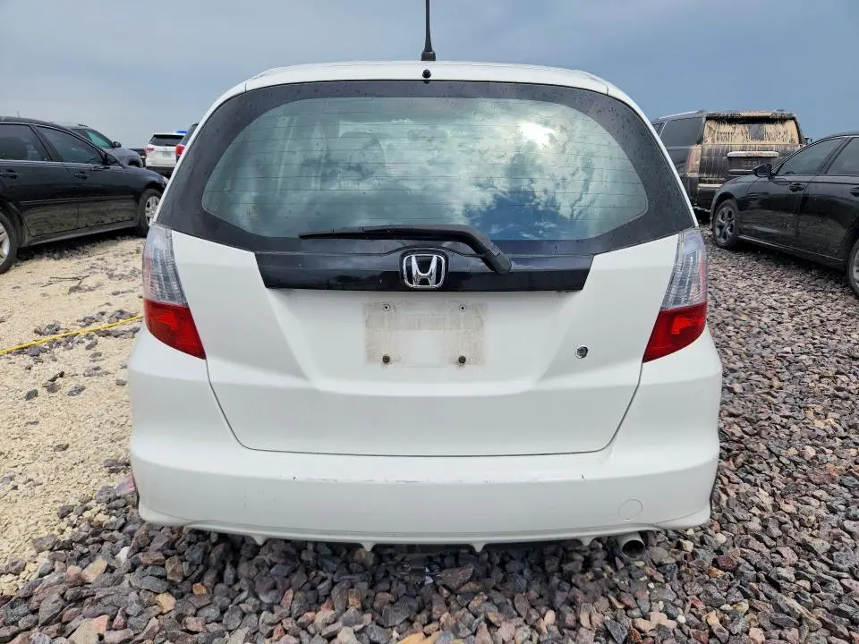 2010 HONDA FIT   