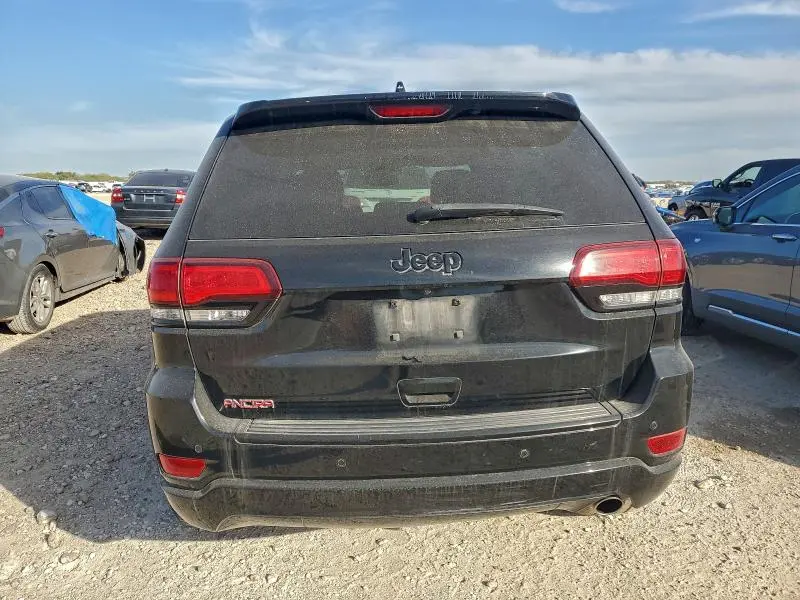 2017 JEEP GRAND CHEROKEE LAREDO  